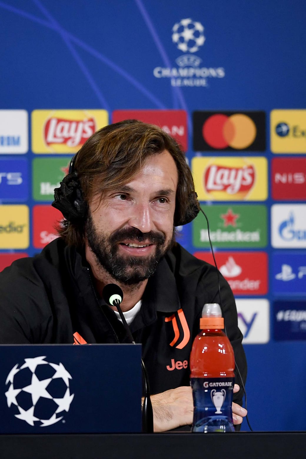 کنفرانس خبری قبل از بازی با بارسا