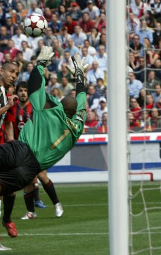 Iconic Goals | Quella rovesciata di Ale...