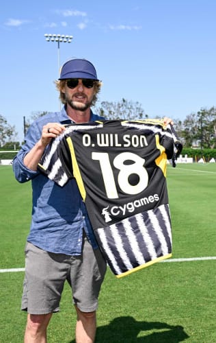 Gallery | Owen Wilson all'allenamento della Juventus a Los Angeles!