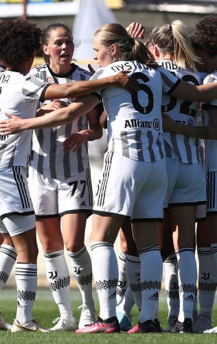 JUVENTUS SWEEP ASIDE INTER IN SERIE A